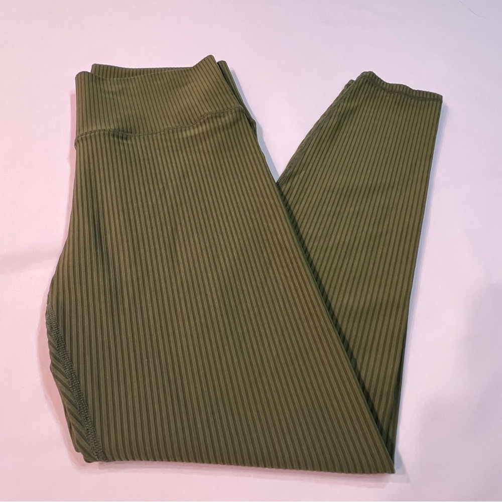 Vuori Ribbed Leggings Size Large